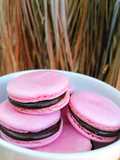 Macaron rellenos de ganache de chocolate