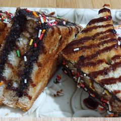 A picture of Mumbai Style Cheese Chocolate Sandwich//Quick Grilled Chocolate.