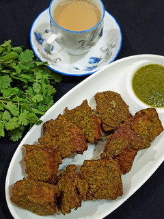 ब्रेड मूंगदाल स्नैक्स (bread moong dal snacks recipe in Hindi) रेसिपी मुख्य फोटो