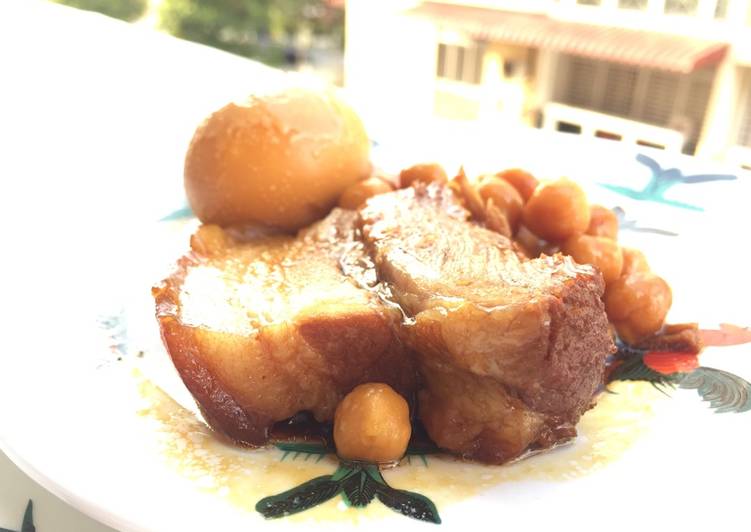 Simple Way to Prepare Favorite Spicy Pork Belly With Chickpea And Eggs