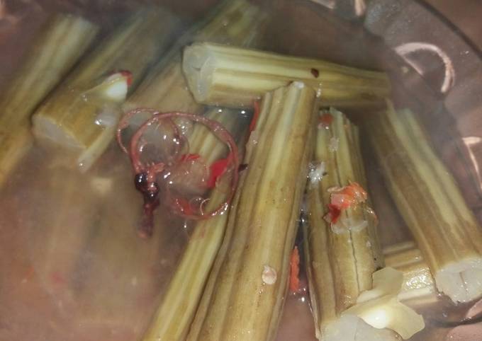 Bagaimana cara buat Sayur Asam Buah Kelor yang gurih