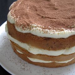 A picture of Tiramisu Cake.