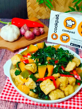 Langkah Mudah untuk Membikin Resep  Oseng Katuk Tahu Labu Kuning yang Bikin Ngiler, Bikin Ketagihan