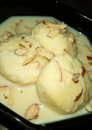 A picture of Ras Malai.