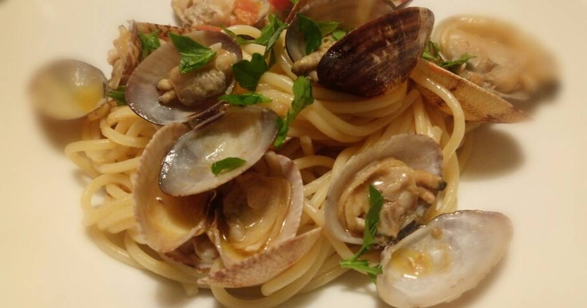 Spaghetti alle vongole con pomodorini Recipe by Miss ...