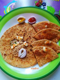चावल का पराठा (Chawal Ka Paratha Recipe In Hindi) रेसिपी मुख्य फोटो