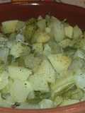 Hojas de coliflor con patatitas