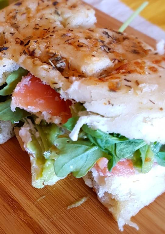 Una foto de Focaccia de salmón