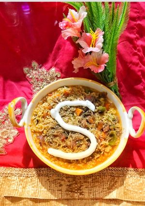 ভেজ স্যুপি চাওমিন (Veg Soupy Chowmin Recipe in Bengali) রেসিপির প্রধান ছবি
