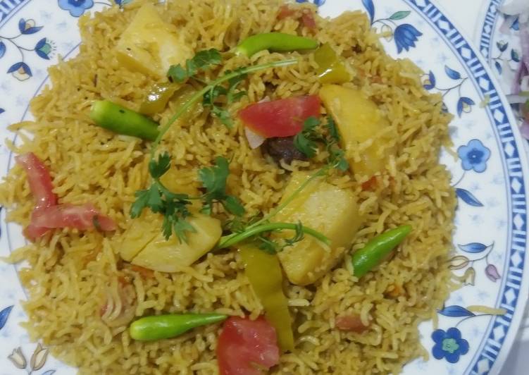 Step-by-Step Guide to Make Award-winning Aloo ki tahiri