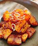 Khoai tây rim mặn với sả ớt