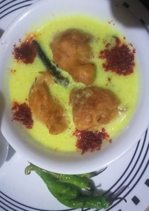 પંજાબી પકોડા કઢી રેસીપી મુખ્ય ફોટો