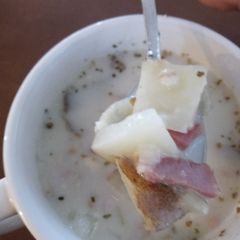 A picture of Potato Bacon Soup.