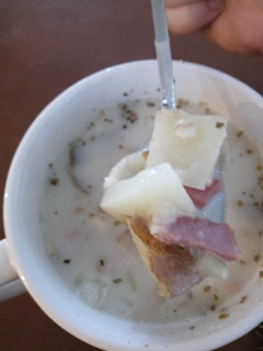 A picture of Potato Bacon Soup.