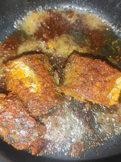 கருவாடு ப்ரை(dry fish fry recipe in tamil) செய்முறை முக்கிய புகைப்படம்