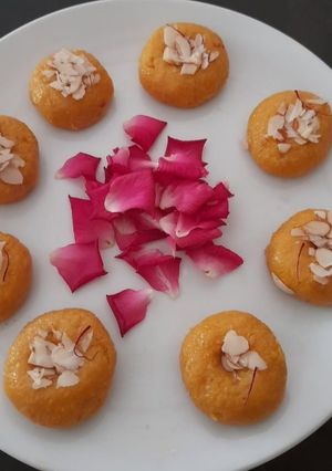 A picture of Kesar Peda.