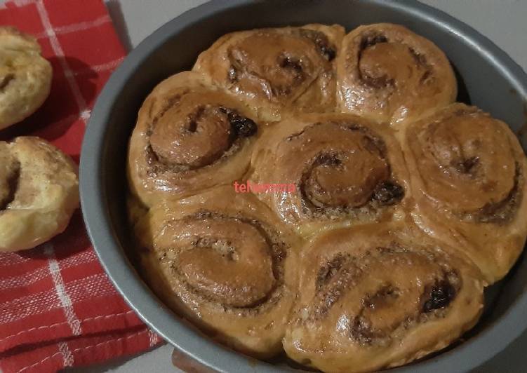 Resep Roti Gulung Kayu Manis Kismis yang Bikin Ngiler