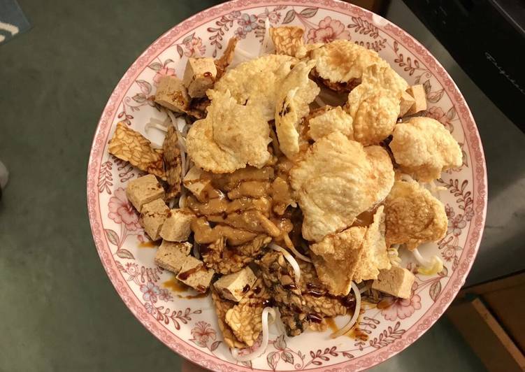 Ketoprak dengan Keripik Tempe Tipis