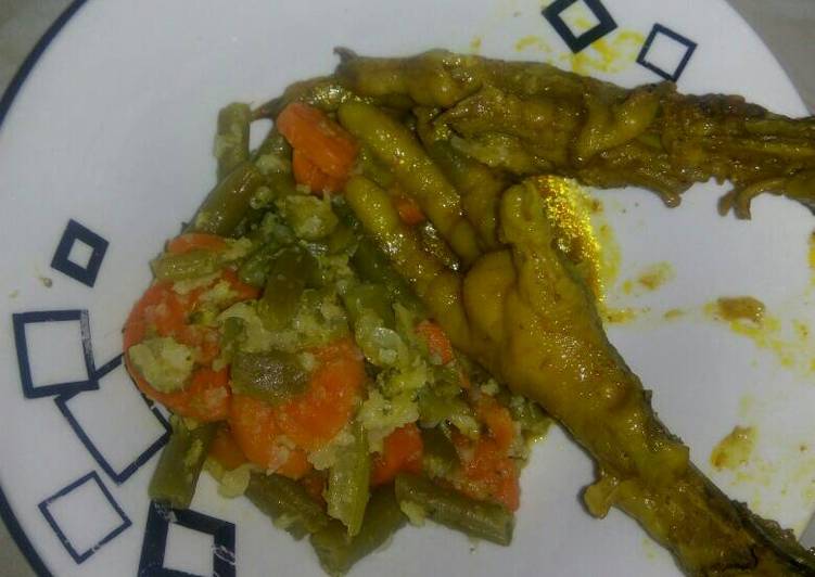 Recipe of Award-winning Mix vegetables &amp; chicken feet