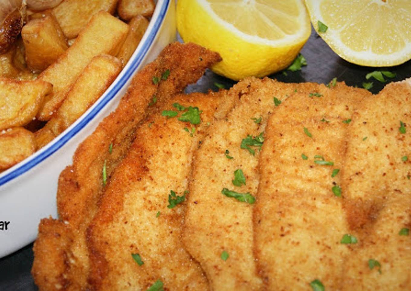 Filetes de pollo empanados