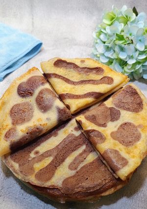 A picture of Leopard Pancakes 🐆 Fun Breakfast Idea.