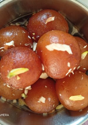 ગુલાબ જામુન (Gulab Jamun Recipe in Gujarati) રેસીપી મુખ્ય ફોટો