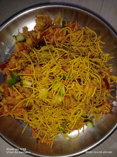 ભેળ (Bhel Recipe In Gujarati) રેસીપી મુખ્ય ફોટો