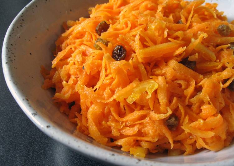 Steps to Prepare Ultimate Carrot &amp; Raisin Salad