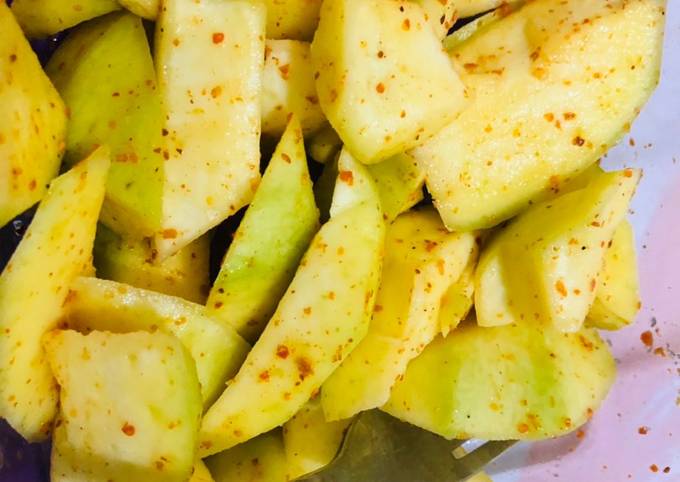 How to Prepare Tasty Rujak Mangga Boncabe