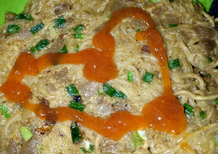 Resep Sering di sebut tamia, omelet mie, pizza mie yang Enak