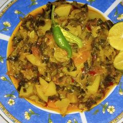 A picture of Hari Pyaz Alu.