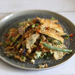 A picture of Sichuan salt and pepper veggies with wok-toasted chilli and garlic 🧄 🌶.