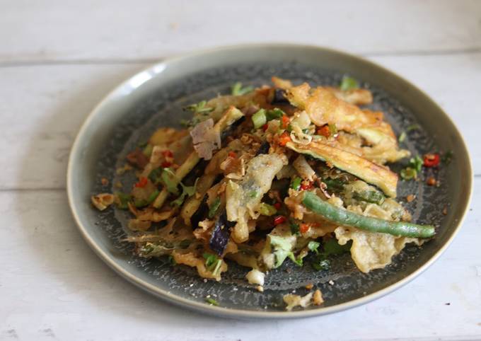 Sichuan salt and pepper veggies with wok-toasted chilli and garlic 🧄 🌶