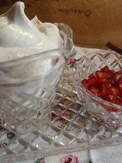 Una foto de Crema de mascarpone y nata con sirope y especias