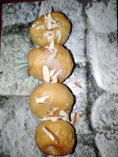 બાલુશાહી (balushahi) રેસીપી મુખ્ય ફોટો