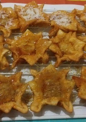 Una foto de Pastelitos de membrillo acaramelados con coco y un toque de canela