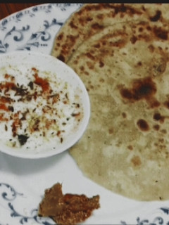 आलू का पराठा (aloo ka paratha recipe in Hindi) रेसिपी मुख्य फोटो