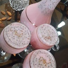 A picture of Roohafza shake.