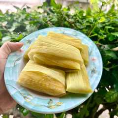 A picture of Lepet Jagung Jadul.