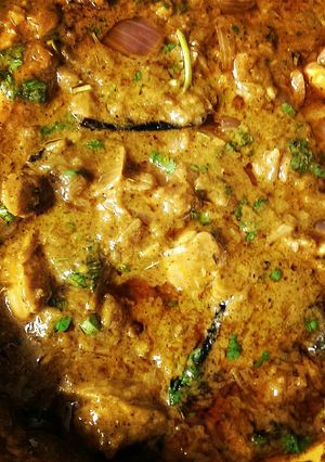 A picture of Traditional home made chicken curry.