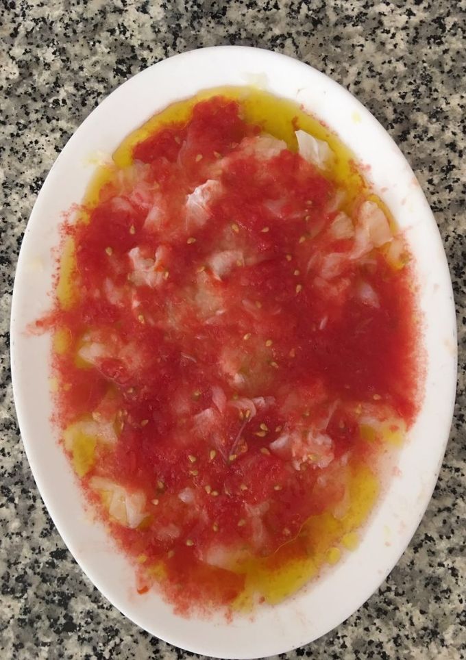 Una foto de Esqueixada de bacalao