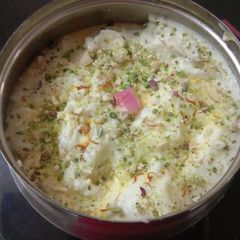 A picture of Kesar pista shreekhand.