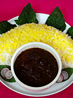 عکسی از دستور پلو و خورشت آلو اسفناج