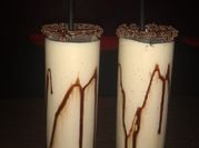 Una foto de licor de baileys