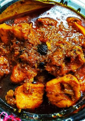 ধাবা স্টাইলে চিকেন কারি(dhaba style chiken curry recipe in Bengali) রেসিপির প্রধান ছবি