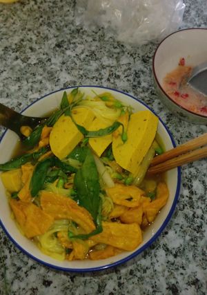 Hình của món Bún cá nghệ chay.