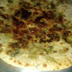 मेथी आलू मटर के पराठे (Methi aloo matar ke parathe recipe in Hindi) রেসিপির প্রধান ছবি