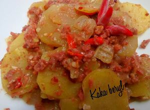 Foto resep Potato cornet beef || kentang tumis kornet enak dan praktis