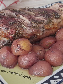 Una foto de Cordero al horno con vino