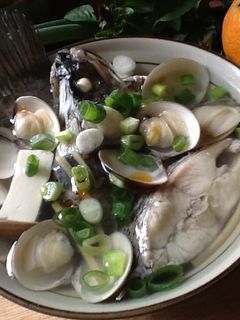 薑絲鱸魚蛤蠣湯 的食譜成品照片